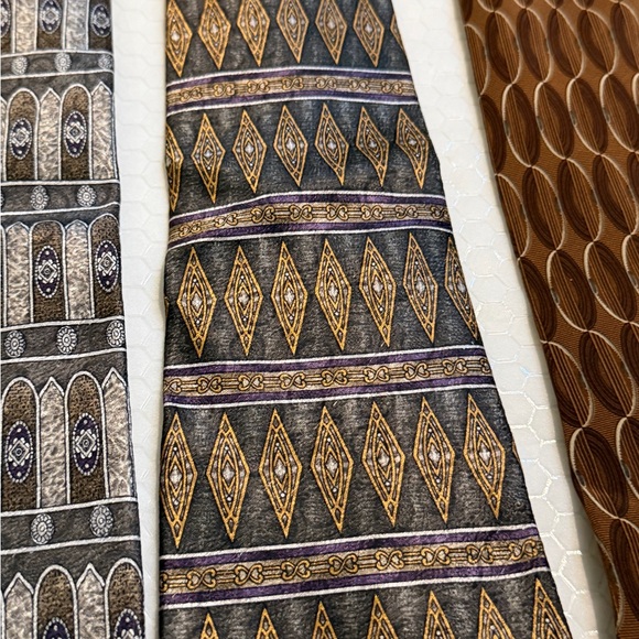 Pierre Cardin and Bill Blass Men's Tie Set - Gray, Gold, Brown - Picture 12 of 17